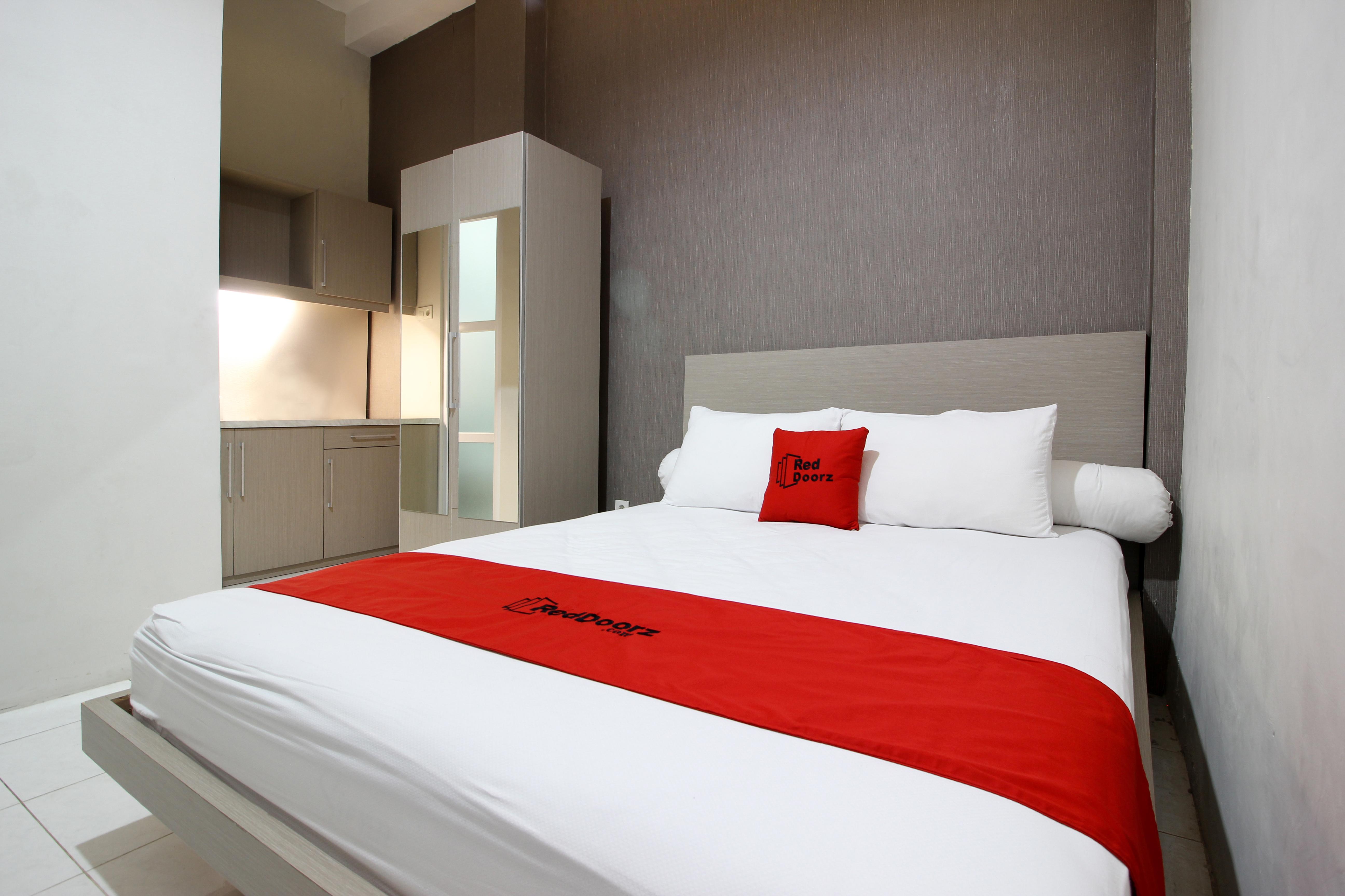 Reddoorz Plus Near Upn Jogjakarta 2 Maguwo Exterior photo